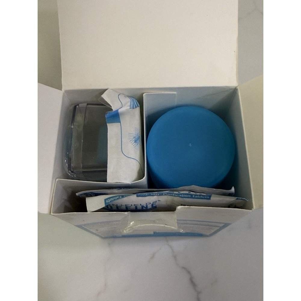 Rodan + Fields Redefine AMP MD Anti Aging Micro Exfoliating Roller - Picture 3 of 7